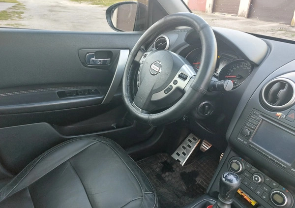 Nissan Qashqai cena 42500 przebieg: 125000, rok produkcji 2010 z Jędrzejów małe 232